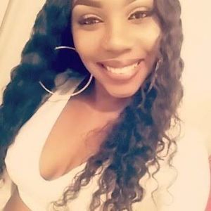 Meet your Posher, Cassandra